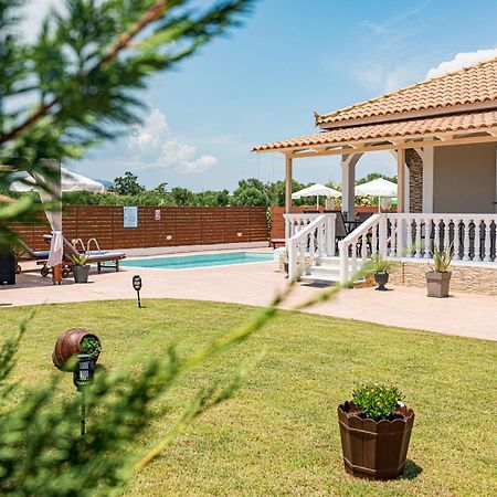 Blossom Villa Laganas Exterior photo
