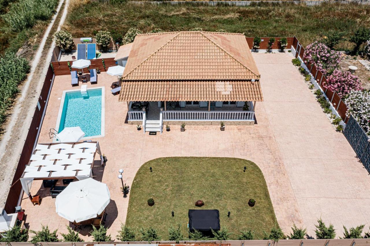 Blossom Villa Laganas Exterior photo